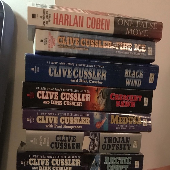 Books ~ Open Bundle ⭐️ Not just Patterson! - Picture 3 of 7